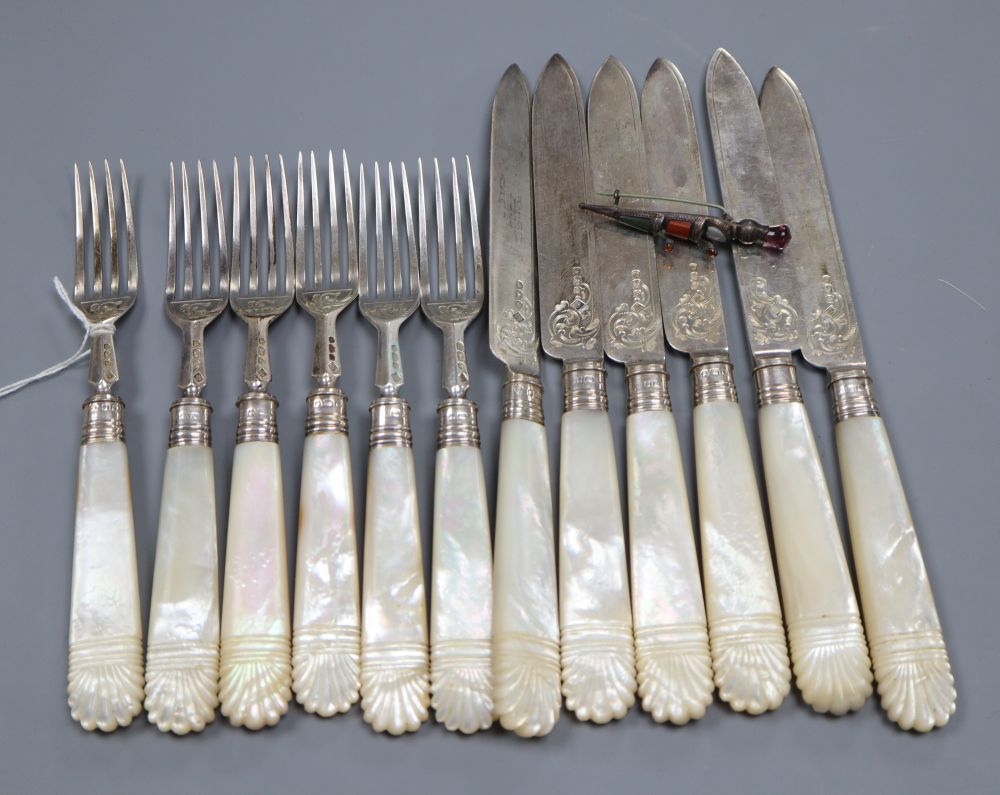 A set of six mother of pearl handled silver fruit knives and forks, Sheffield 1890 and a sterling hardstone mounted brooch